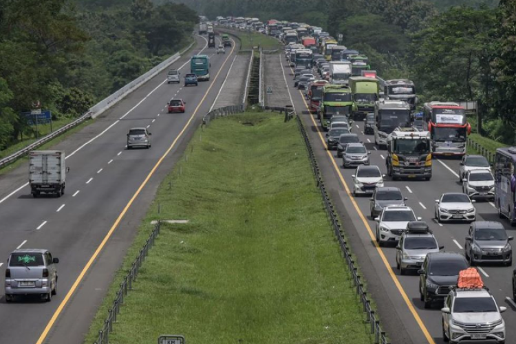Jadwal Lengkap One Way, Contraflow, dan Ganjil Genap Arus Mudik Lebaran 2026 di Tol Trans Jawa