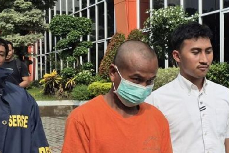 MIRIS! Penjual Pentol di Gresik Cabuli Anak Laki-laki di Bawah Umur di Toilet Masjid Pakai Iming-iming Rp 100 Ribu