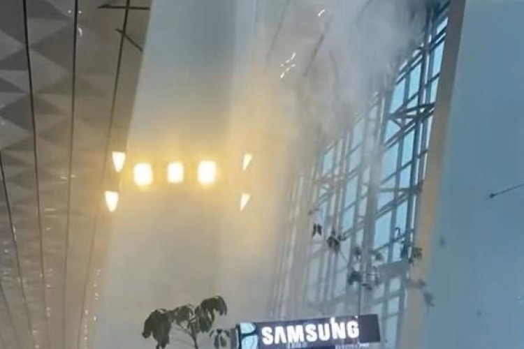 Video Viral Atap Terminal 3 Bandara Soetta Jebol: Kronologi, Penyebab, dan Kondisi Operasional Terkini