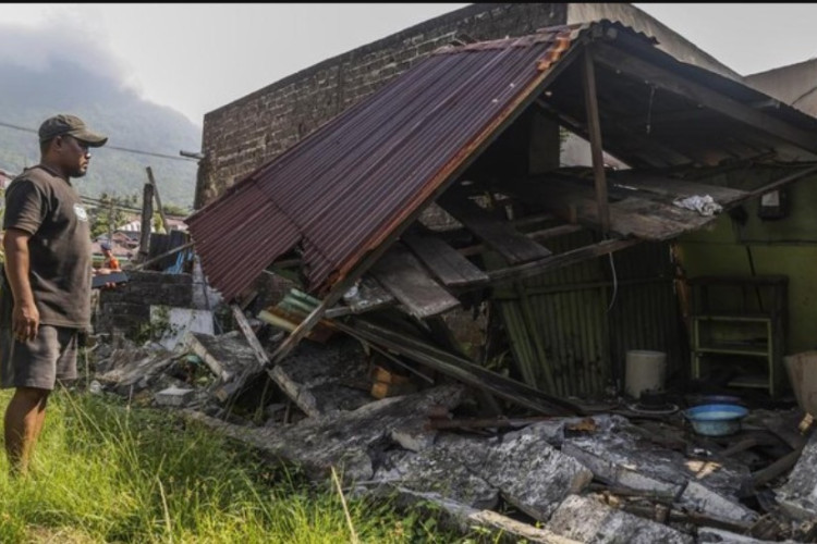 Gempa Bumi M 7,6 Guncang Sulawesi Utara dan Maluku Utara, Waspada Tsunami Himbau Warga Setempat!