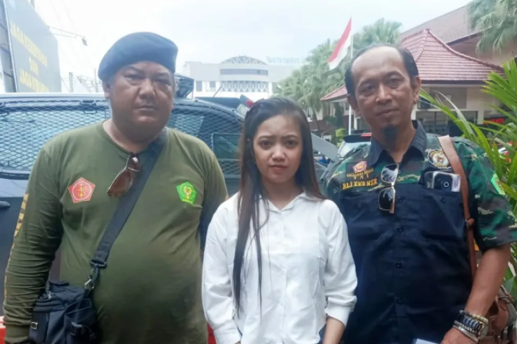 Erfastino Reynaldi Malawat Resmi Dilaporkan ke Polresta Malang Kota Usai Menipu Jadi Pria Hingga Nikah Siri