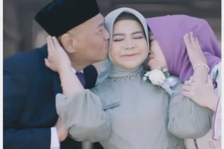 Siapa Dokter Zsa Zsa Olivia? Diduga Putri dari Bupati Tulungagung Gatut Sunu Wibowo yang Baru Saja Terjerat Kasus Korupsi