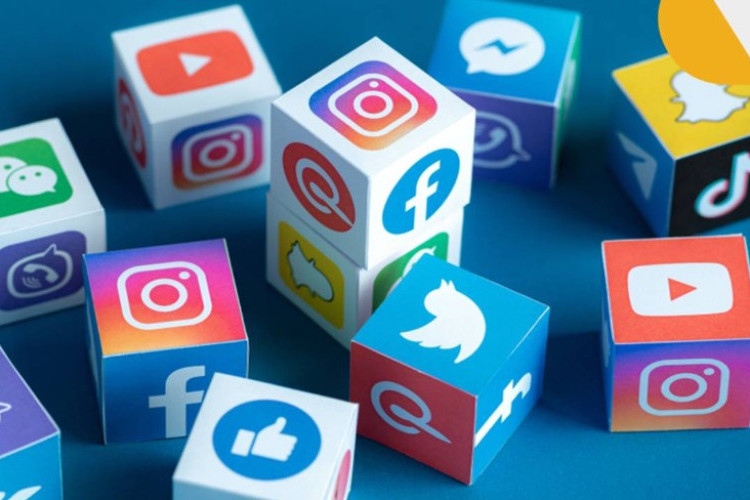 Peran Sesungguhnya Media Sosial dalam Menjaga Silaturahmi Lebaran di Era Digital Modern