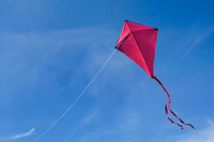 Sinopsis Cerita Novel Layangan Putus, Kisah Nyata Rumah Tangga yang Kembali Viral Karena Hasil Sidang Cerai yang Bikin Nyesek