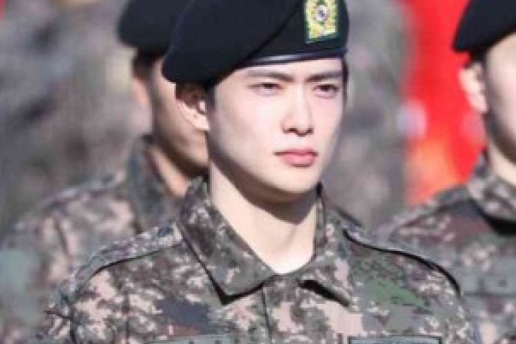 Penantian Panjang Sudah Usai bagi Sijeuni! Penampilan Gagah Jaehyun NCT Saat Selesaikan Wajib Militer