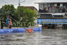 Belum Surut! Banjir Rendam 10 Kecamatan di Kota Tangerang, Ratusan Warga Terpaksa Mengungsi ke Posko Darurat