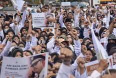 Guru Honorer Akan Dihapus Mulai 2027, Begini Nasib Kelanjutannya dari Mendikdasmen!
