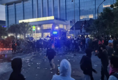 Aksi Demo 21 April 2026 Samarinda Berakhir Ricuh, Massa Tuntut Gubernur Kaltim Buka Suara